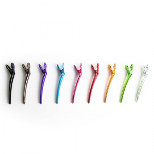 Y.S. Park Pro Clips are small yet powerful. They go in and out of your hair with ease! Grip holes prevent your fingers from slipping.