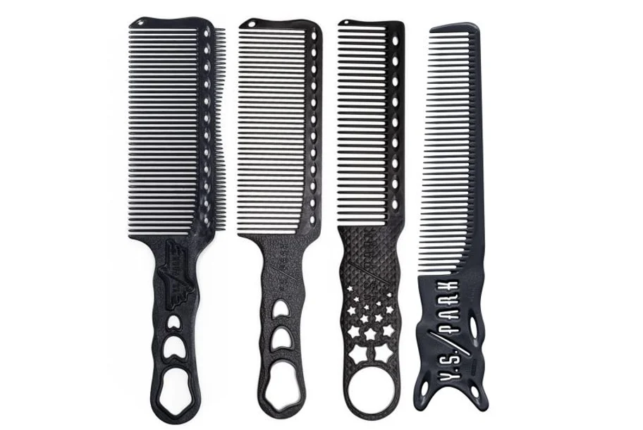 Small, Long, or Slim? Choosing the Right Barbering Comb